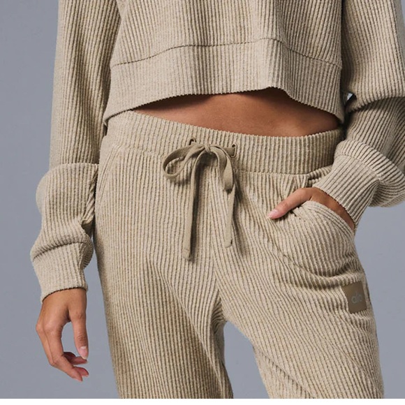 ALO muse jogger pants - Picture 3 of 10